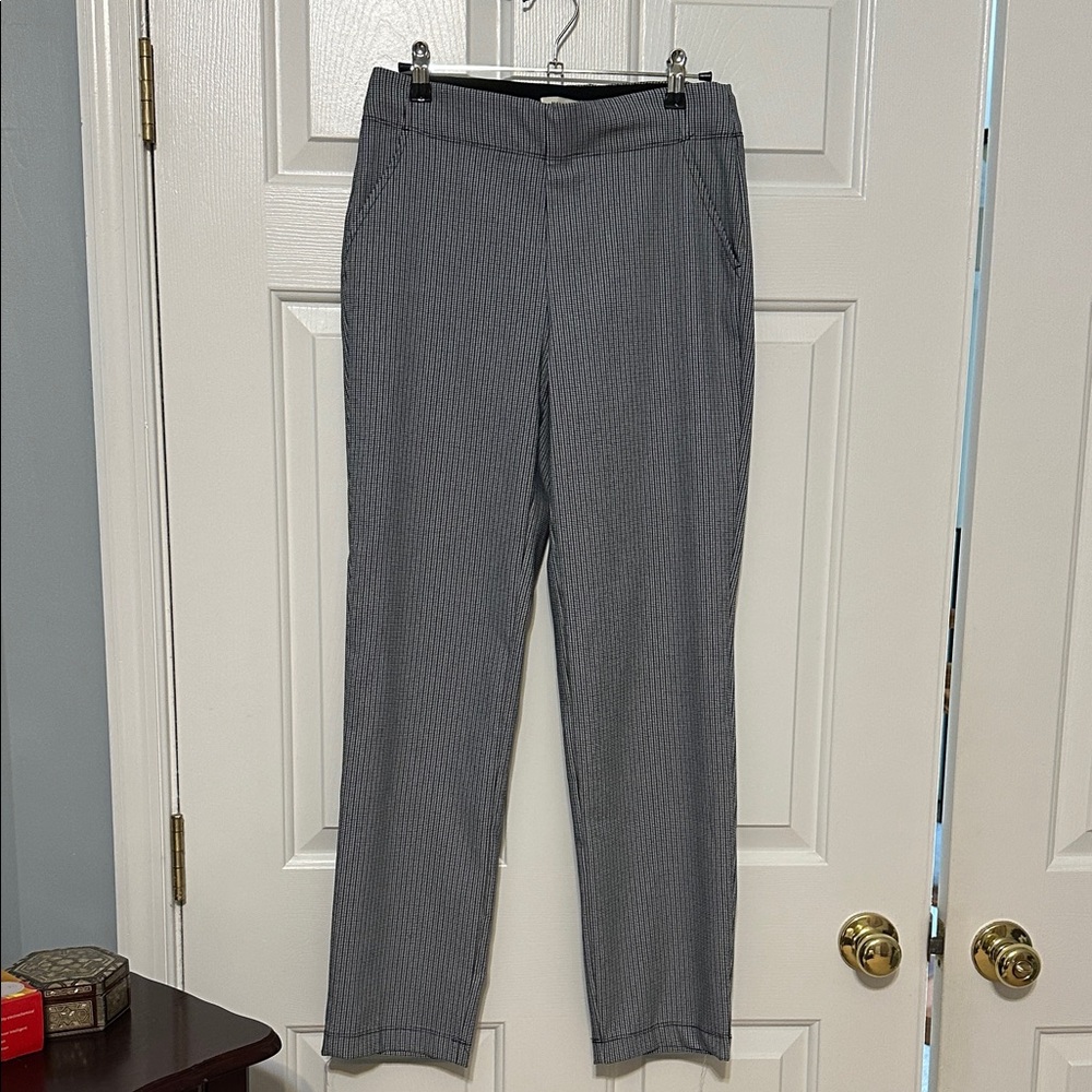 Max Studio Black & White Mini Houndstooth Straight Leg Pants - NEW without tags